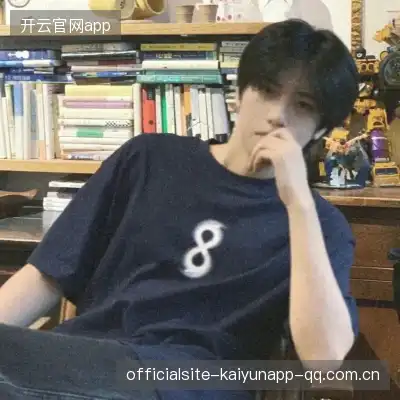 费冕靖